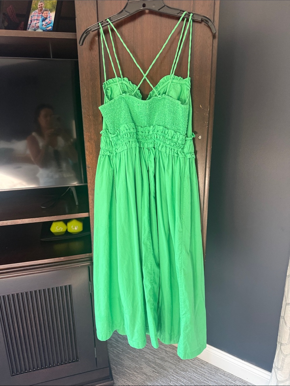 Size small - Picture 2 of 3